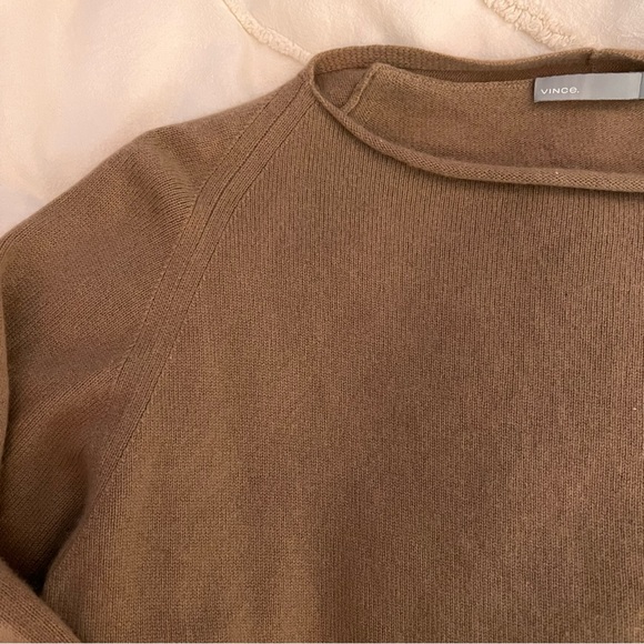 Vince tan cashmere sweater - Picture 3 of 5